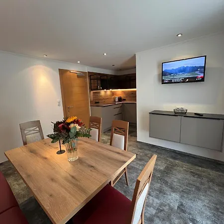 Jungmann 3* Ισγκλ